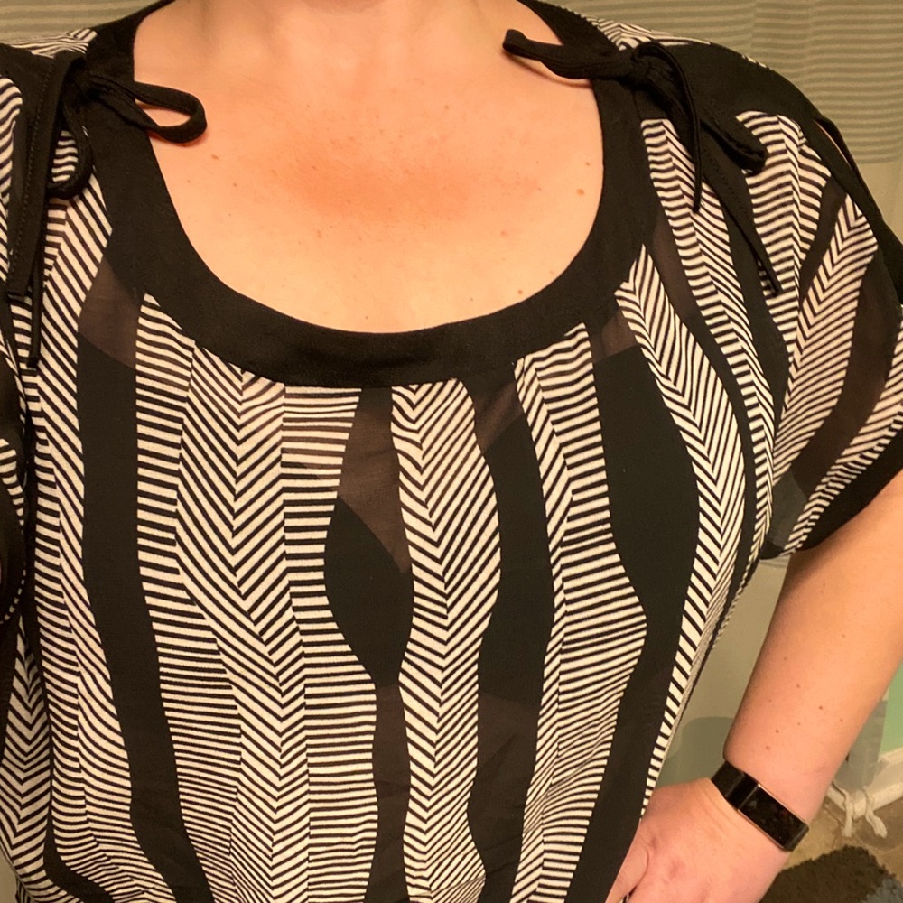 Blue*I black & white blouse